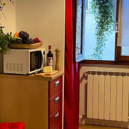 San Lorenzo Apartment In Red Firenze Eksteriør bilde