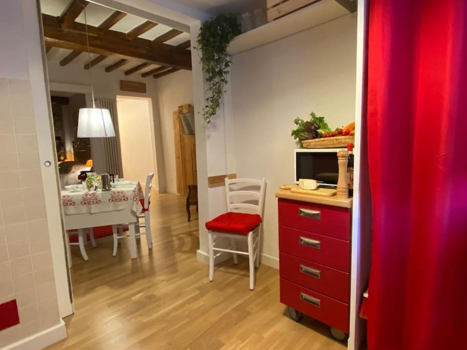 San Lorenzo Apartment In Red Firenze Eksteriør bilde