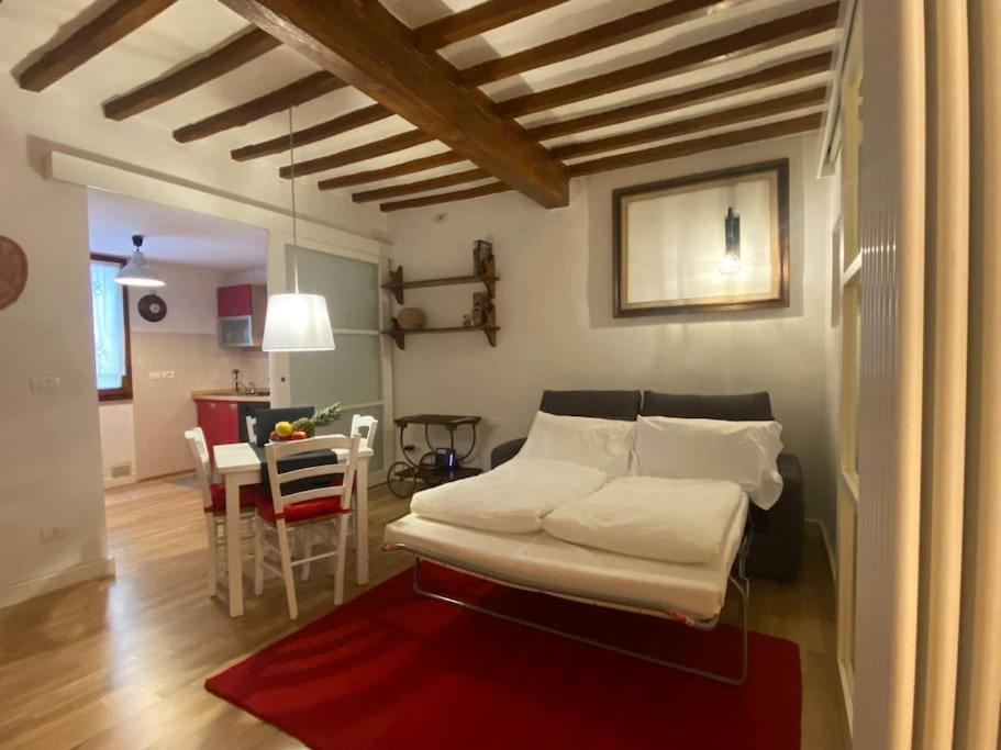 San Lorenzo Apartment In Red Firenze Eksteriør bilde